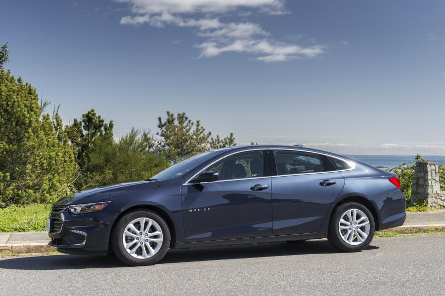  Chevrolet Malibu LT 2016 года  (фото 3 из 11)